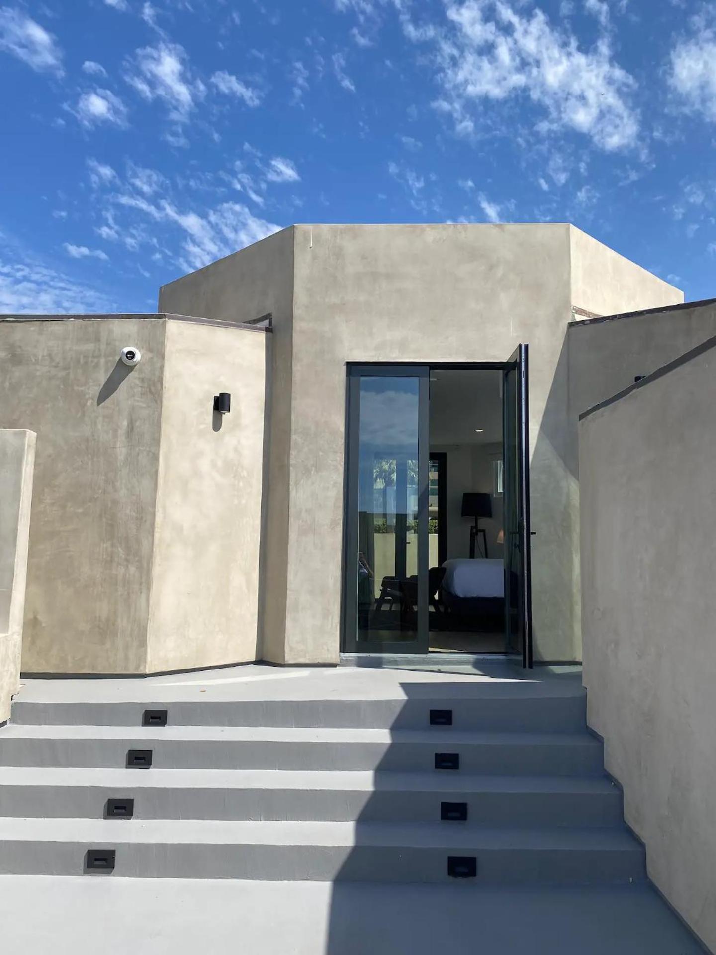 Malibu Sand Carbon Beach Suites Exterior photo