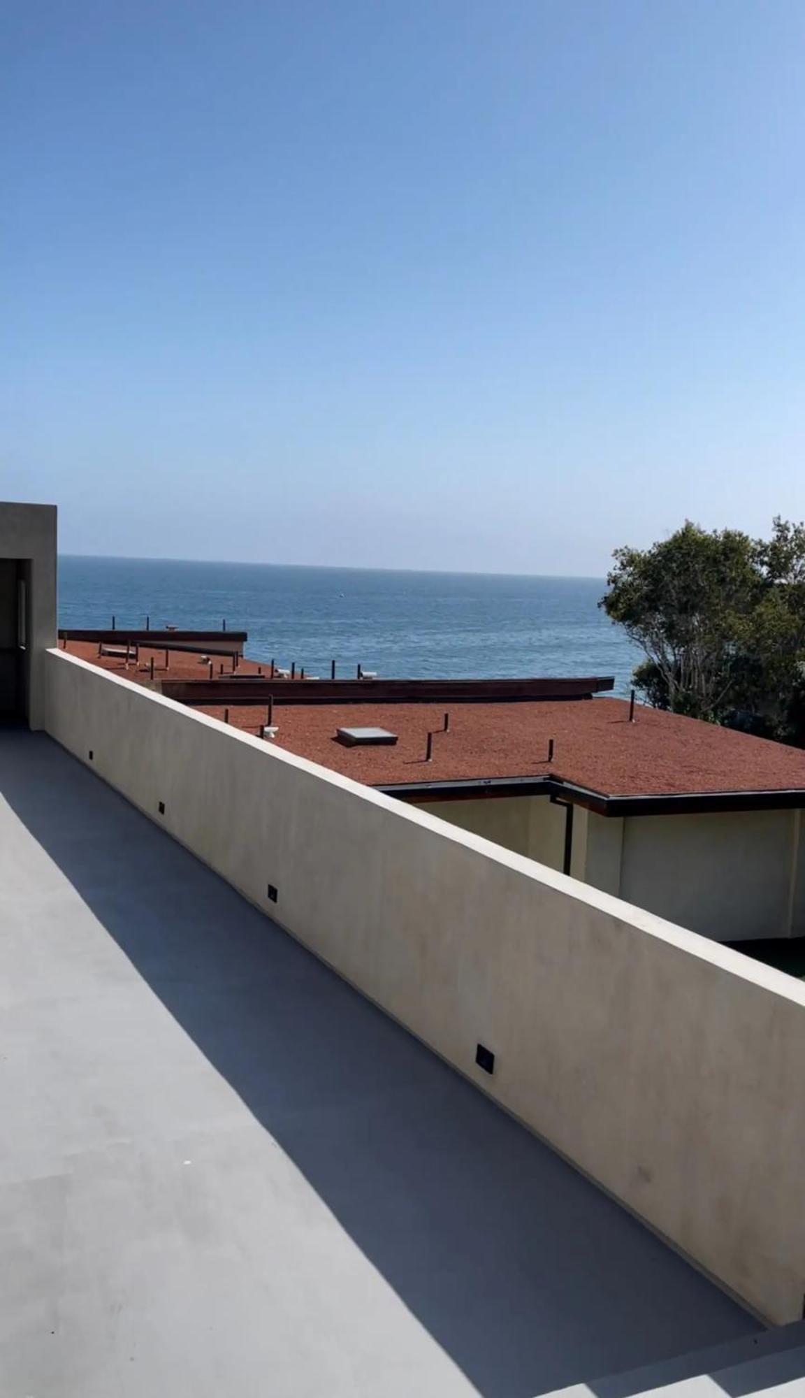 Malibu Sand Carbon Beach Suites Exterior photo